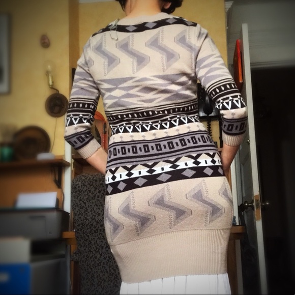 t/o Sweater Dress - Picture 4 of 6